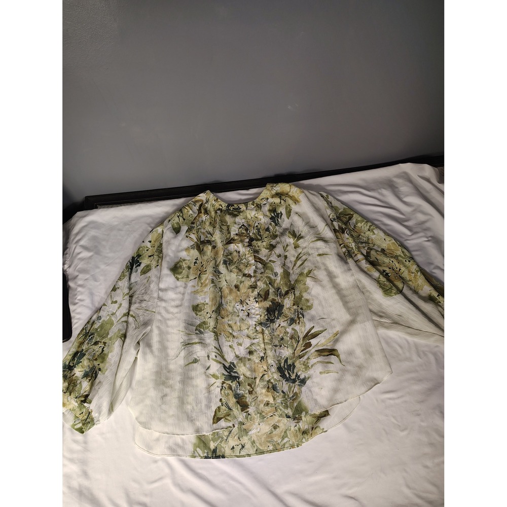 Rose‎ + Olive Green Floral Crinkle Blouse Womens Medium Long Sleeve Pleated Back